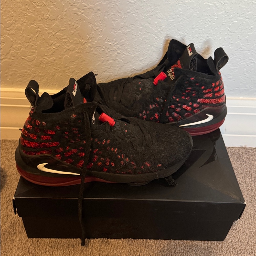 Nike Black and Red Athletic Sneakers